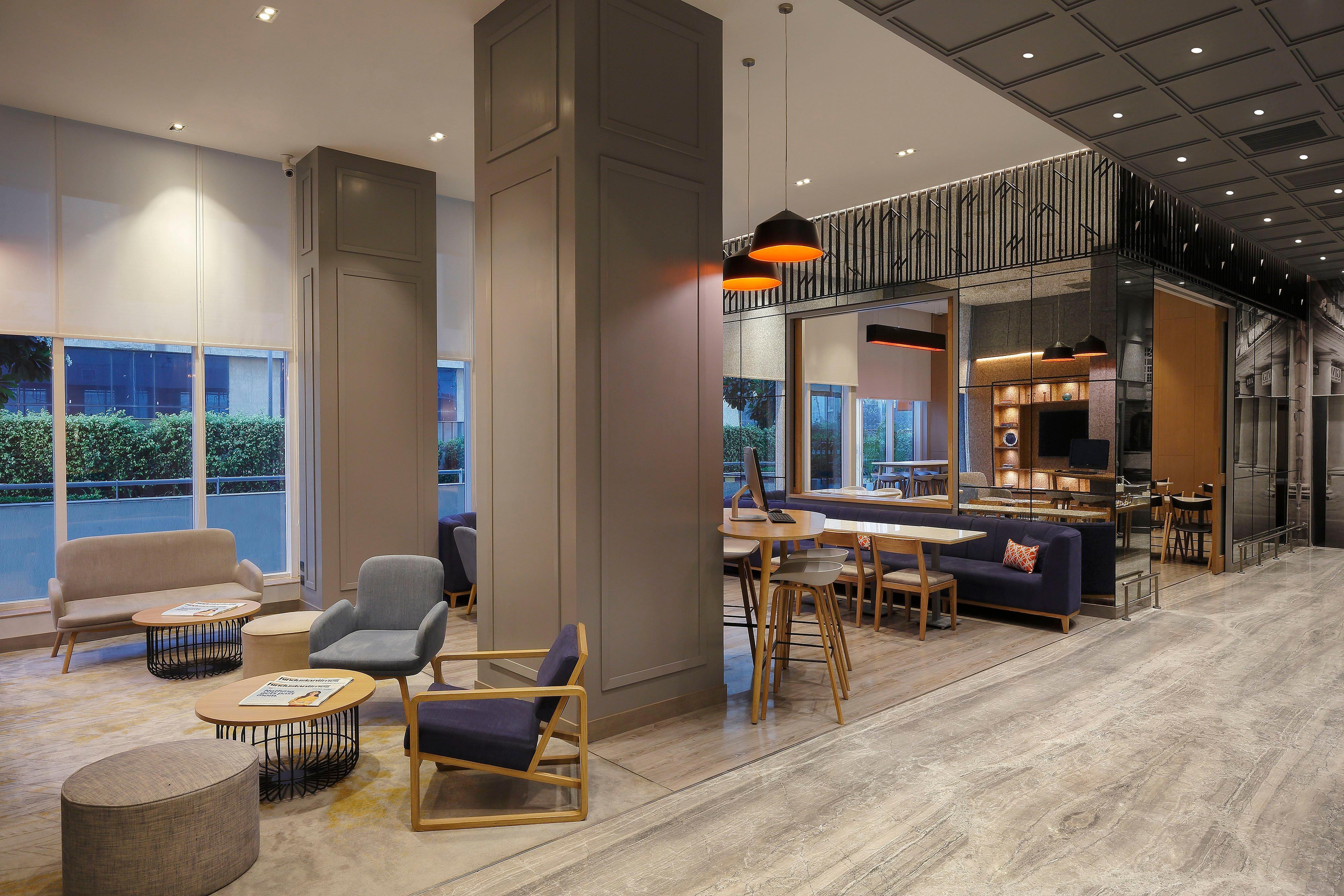 Holiday Inn Express Gurugram Sector 50 By Ihg Гургаон Экстерьер фото