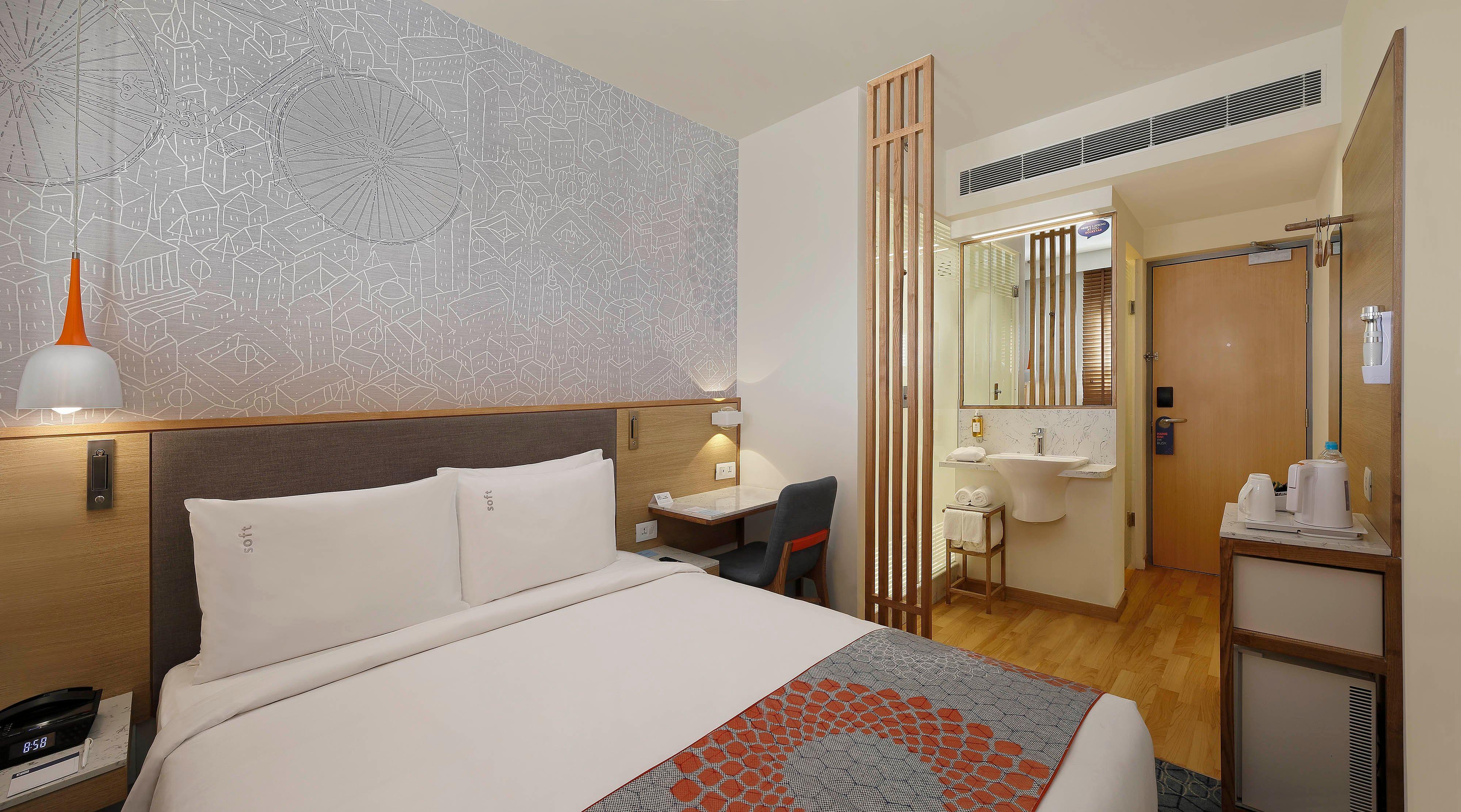 Holiday Inn Express Gurugram Sector 50 By Ihg Гургаон Экстерьер фото