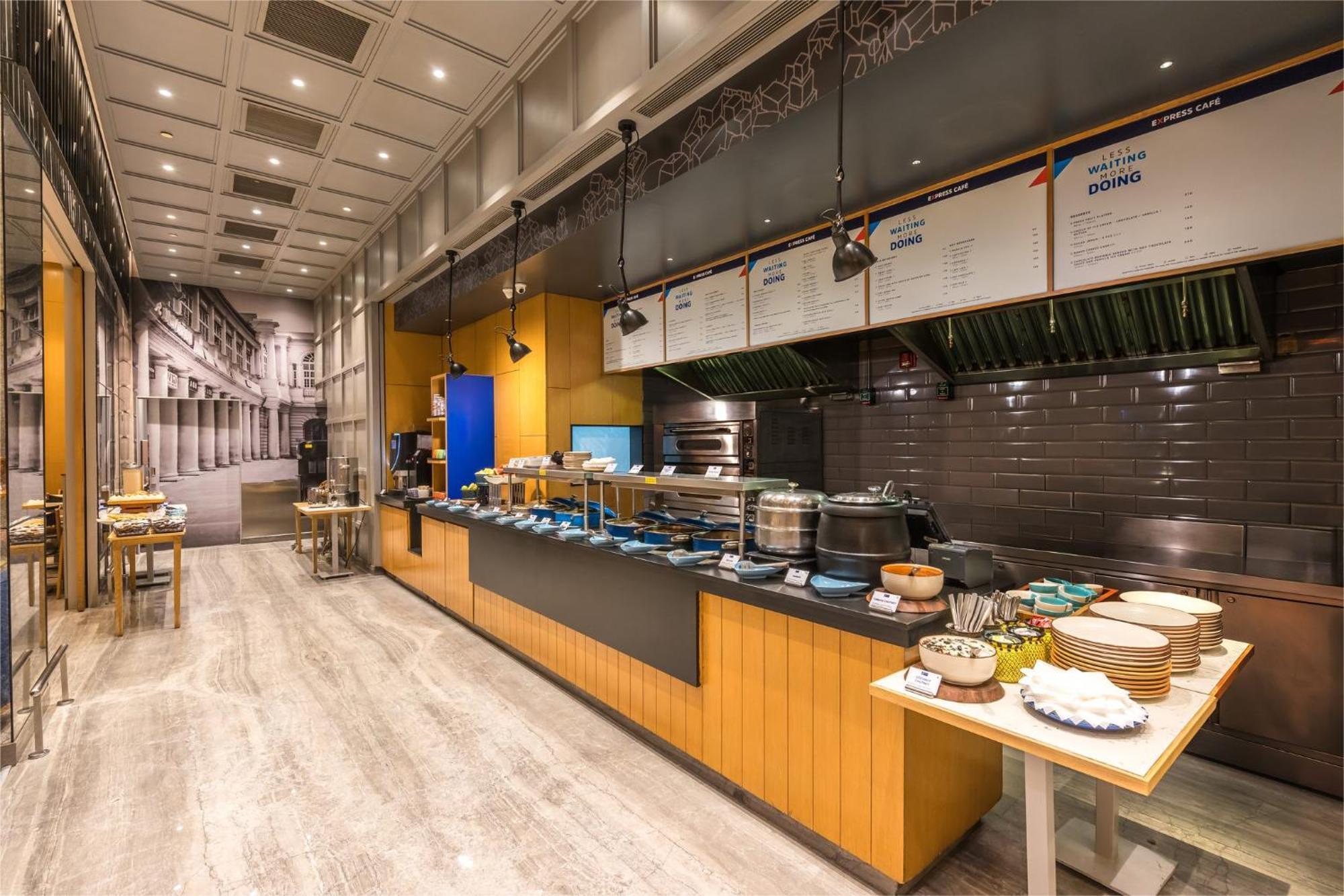 Holiday Inn Express Gurugram Sector 50 By Ihg Гургаон Экстерьер фото